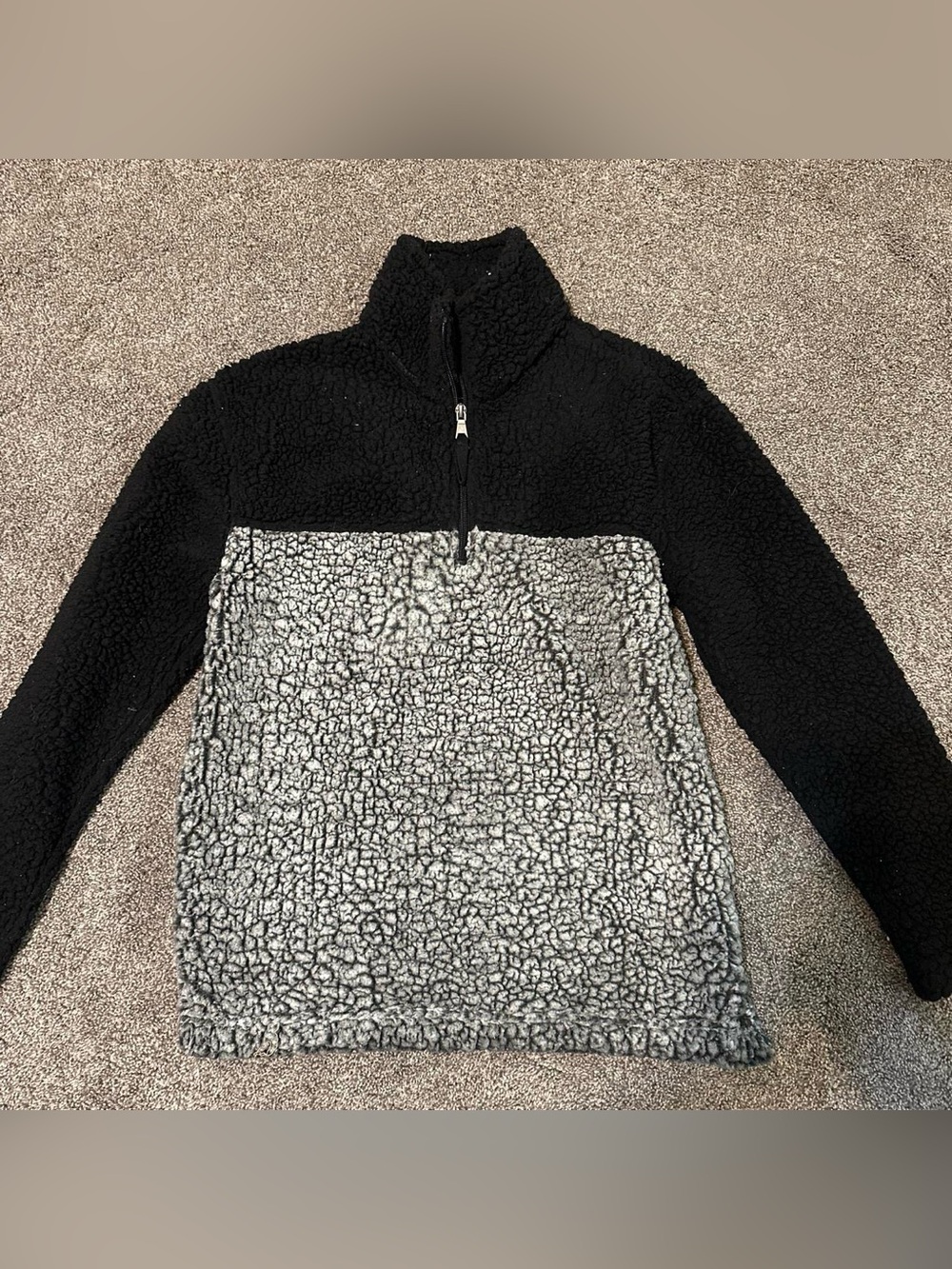 Cozy Two-Tone Sherpa Pullover - Black & Heather Gray